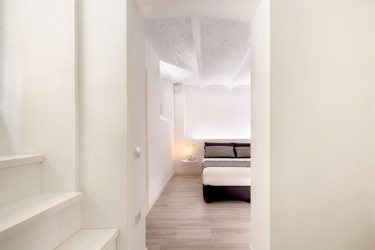 Apartment Vsg25 Nel Centro Di Cagliari Zewnętrze zdjęcie