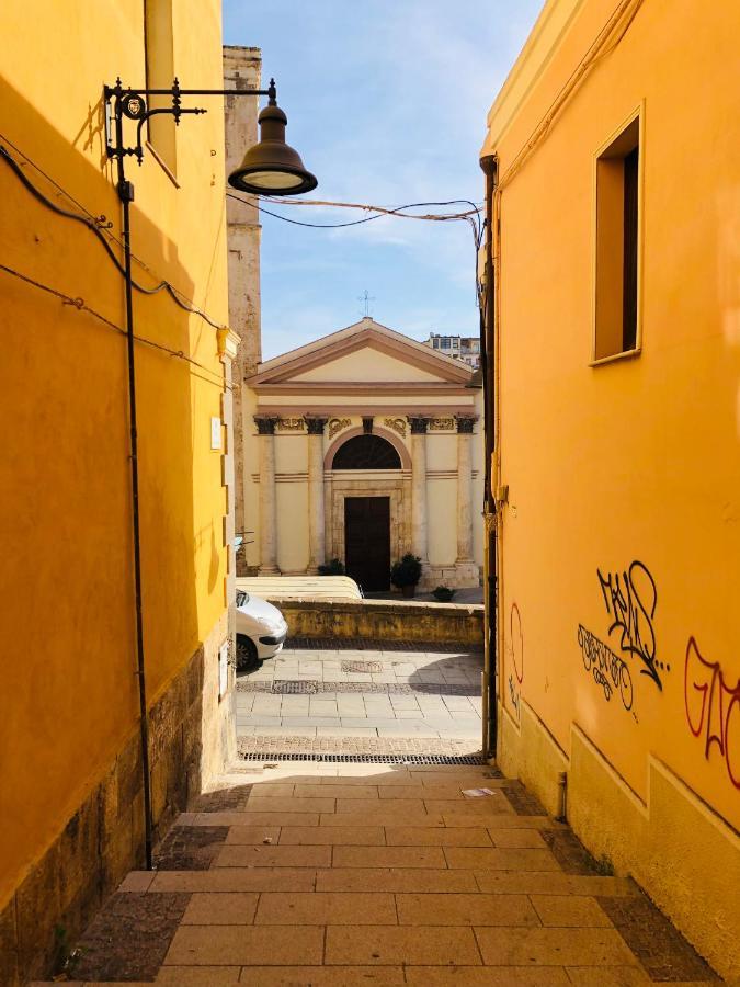 Apartment Vsg25 Nel Centro Di Cagliari Zewnętrze zdjęcie