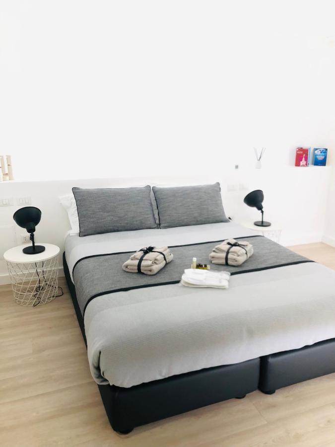 Apartment Vsg25 Nel Centro Di Cagliari Zewnętrze zdjęcie